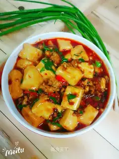 Spicy meat and tofu