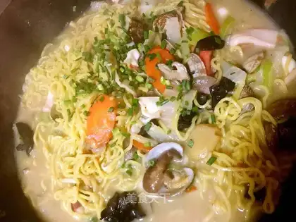 Fujian seafood noodles
