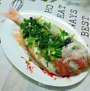 Cleaning the fish