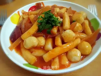 Hot fried rice cake