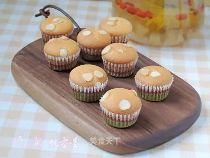 Mini almond cake