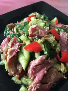 Elbow cucumber