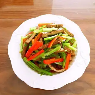 Celery fried dry
