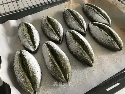 Cream moss bread