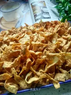 Fry the bean soufflés