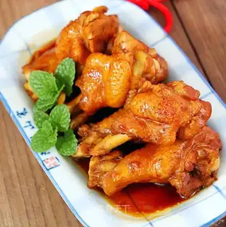 The chicken wings