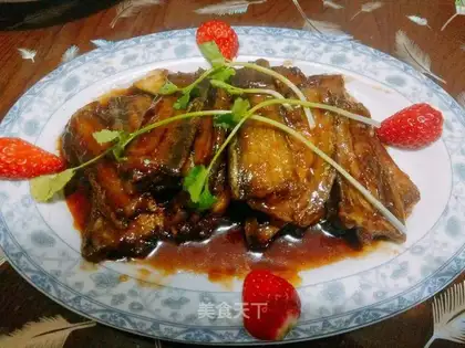 Red-fried fish