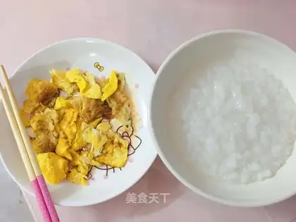 Porridge with eggs