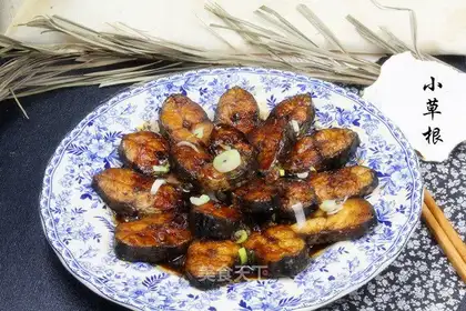 Soy sauce and sashimi