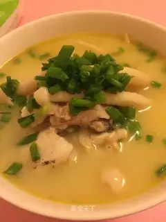 Jade to fill the black fish soup