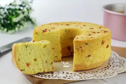 Onion ham twirling cake