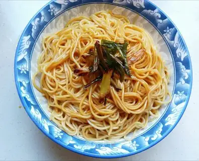Onion noodles