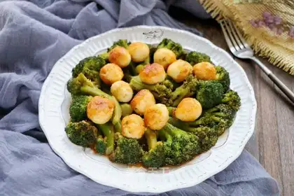 Eggs and eggs and broccoli