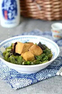 Tofu with cabbage