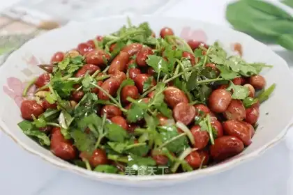 Old vinegar peanuts