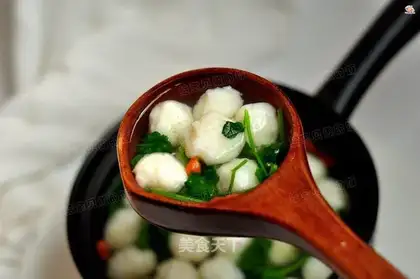 Fishball soup