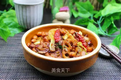 Spicy pot and urn