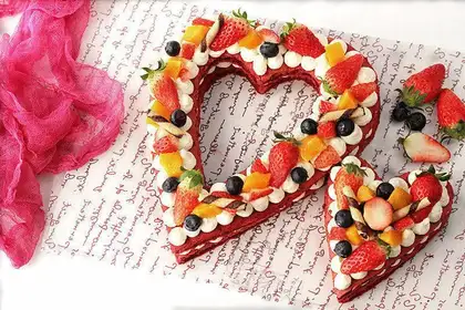 A fruit cake with a heart