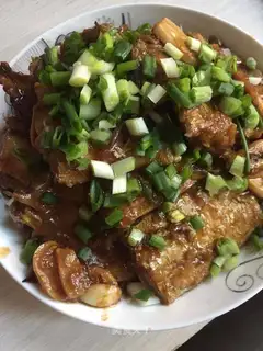 Red-fried fish