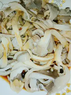 Chicken-legged mushrooms