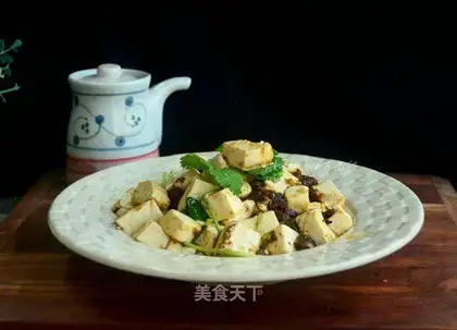 Tofu with mushroom sauce