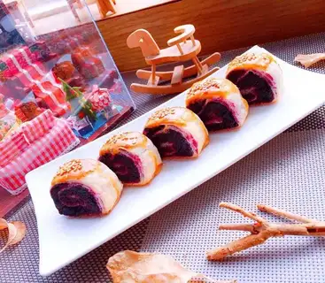 Sour potato rolls