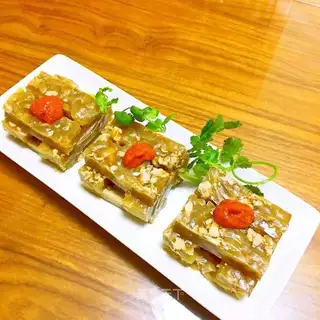 Pork skin