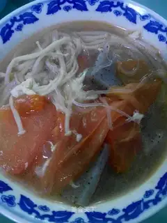 Potato-cream fan egg soup