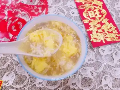 Gingo rice and egg soup