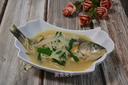 Snack radish soup