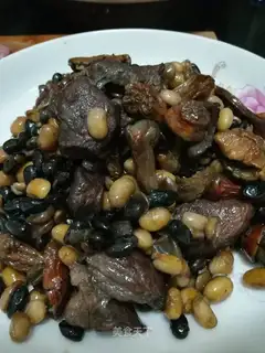Pork and yellow beans