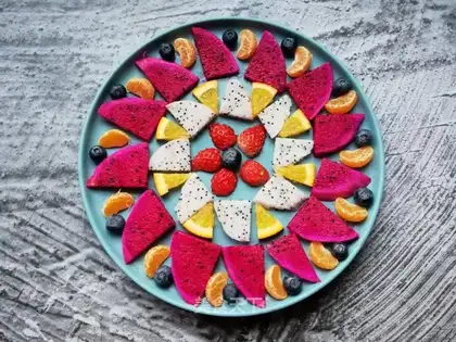 Five-colour windmill fruit plate