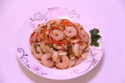 Shrimp noodles