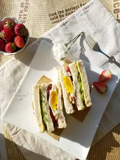 Egg sandwich