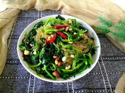 A spinach mix fan