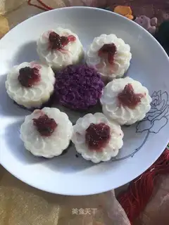 Spam rose cake