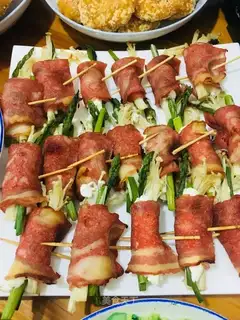 Bacon cheese rolls