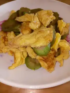 Smelt fried eggs