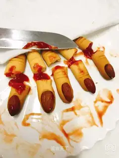 Witch finger crackers