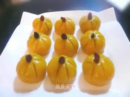 Pumpkin bean paste bun