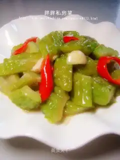 Pan-braised bitter gourd