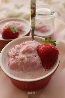 strawberry milkshake