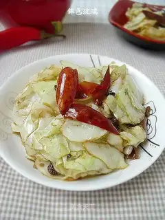 shredded cabbage