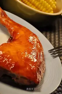 Roasted chicken legs with honey sauce