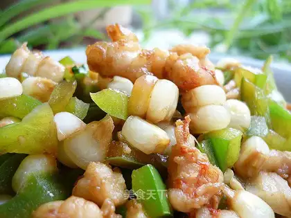 Sauteed shrimp diced corn with pepper flavor