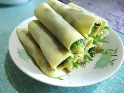 Bean skin roll