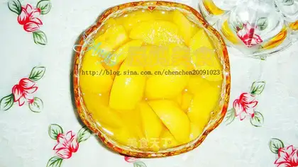 canned peaches