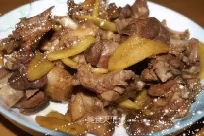 stir-fried muscovy duck with wild game wine and wine aroma