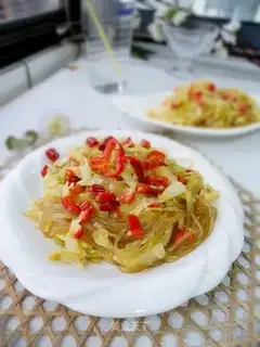 stir-fried vermicelli with cabbage