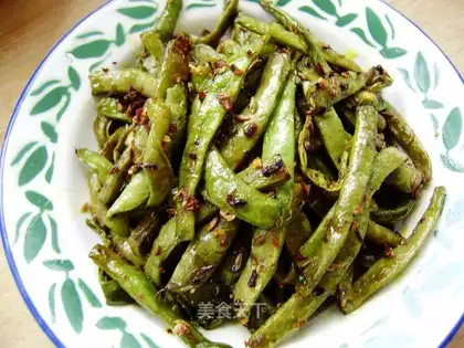 Dry stir-fried beans